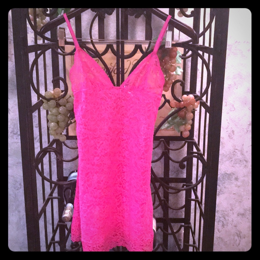 VICTORIAS SECRET HOT PINK NIGHTY. Lace. Size Small